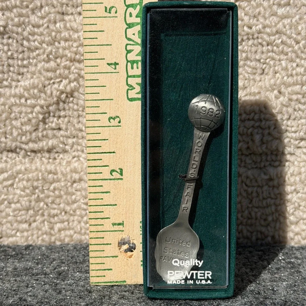 Vintage 1982 Worlds Fair United States Pavilion Pewter Souvenir Spoon in Box